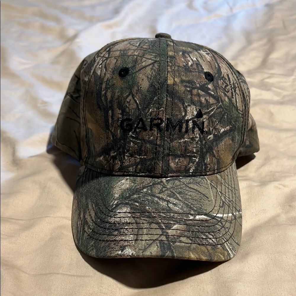 Garmin Woodland Camo Hat NEVER WORN